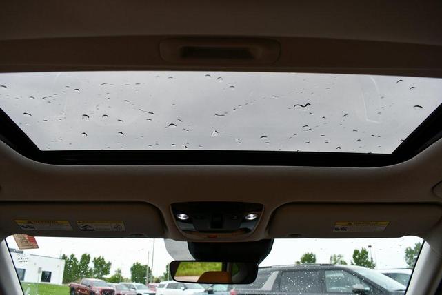 Photo of 2024 Dark Ocean Blue Kia Seltos