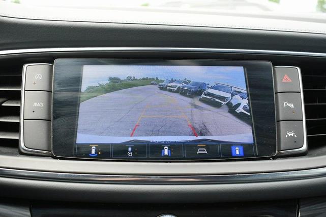 Photo of 2024 Summit White Buick Enclave