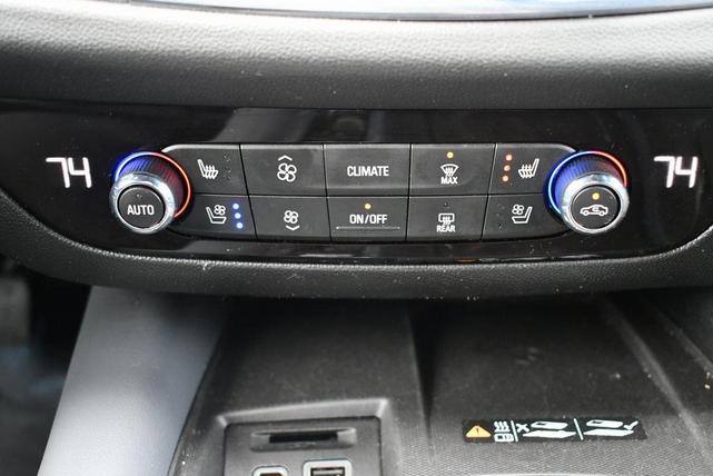 Photo of 2024 Summit White Buick Enclave