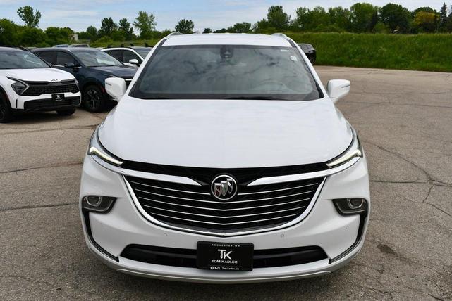 Photo of 2024 Summit White Buick Enclave