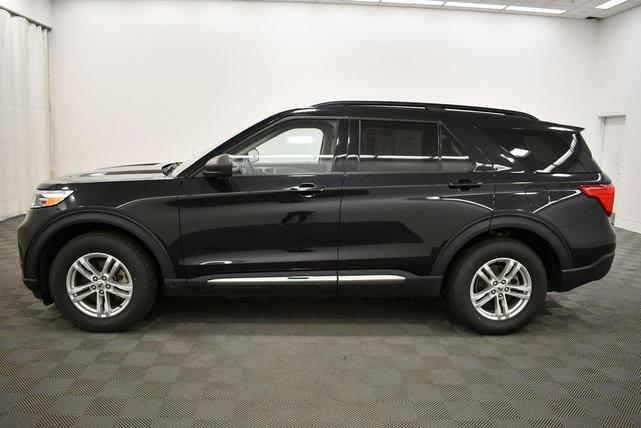 Photo of 2023 Black Metallic Ford Explorer