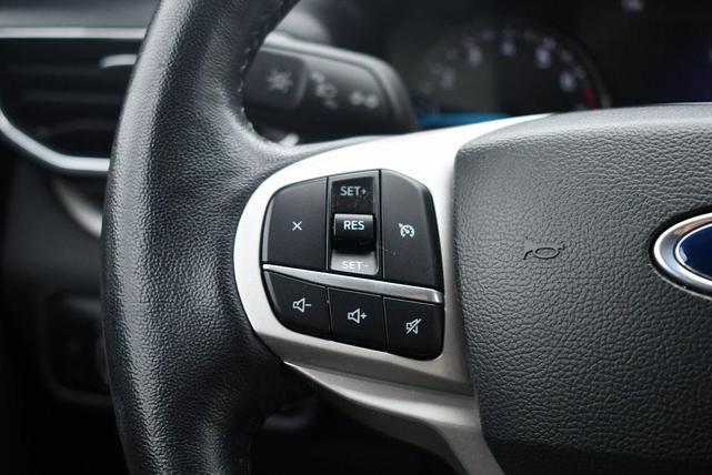 Photo of 2023 Black Metallic Ford Explorer