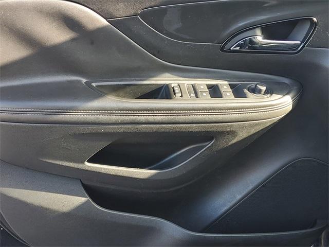 Photo of 2018 Ebony Twilight Metallic Buick Encore