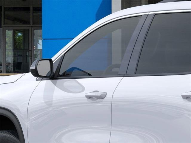 Photo of 2026 Summit White Chevrolet Traverse