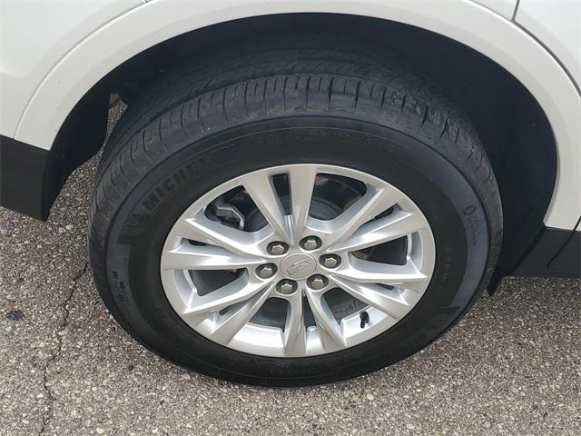 Photo of 2023 Crystal White Tri-Coat Cadillac XT5