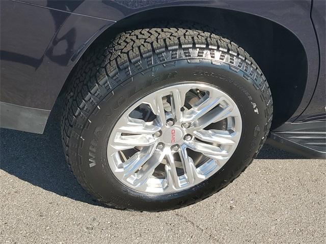 Photo of 2022 Midnight Blue Metallic GMC Yukon