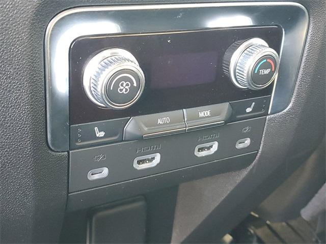 Photo of 2022 Midnight Blue Metallic GMC Yukon