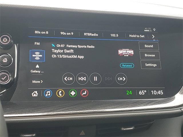 Photo of 2023 Summit White Buick Envision