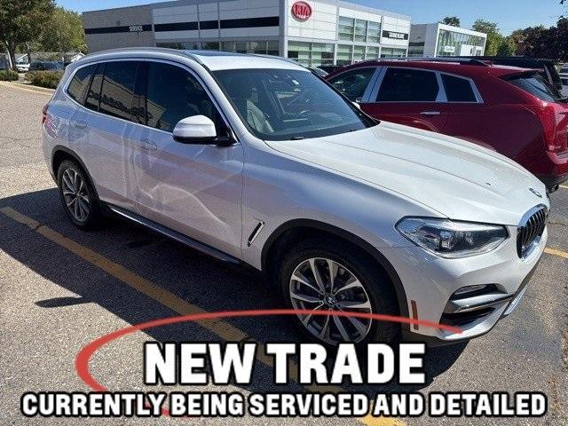 Photo of 2019 Mineral White Metallic BMW X3