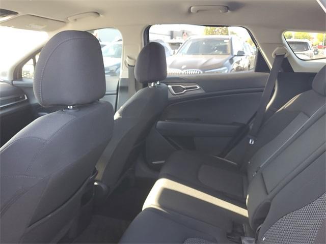 Photo of 2023 Steel Gray Kia Sportage
