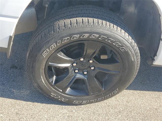 Photo of 2024 Bright White Clearcoat RAM 1500
