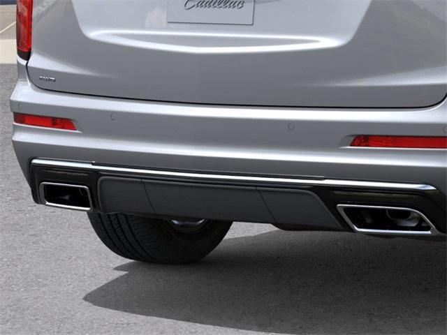 Photo of 2025 Silver Metallic Cadillac XT6