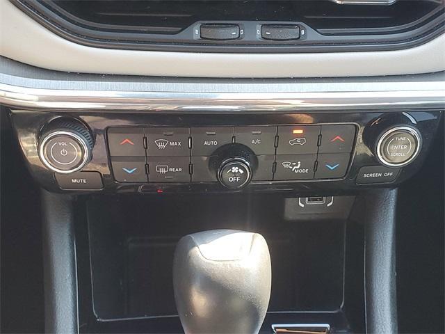 Photo of 2022 Granite Crystal Clearcoat Metallic Jeep Compass