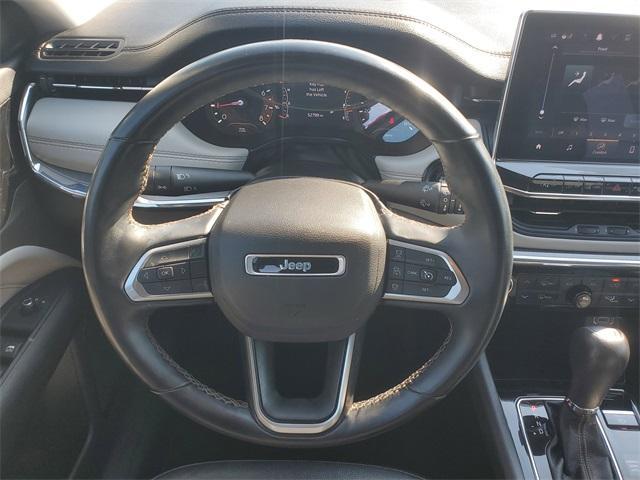 Photo of 2022 Granite Crystal Clearcoat Metallic Jeep Compass
