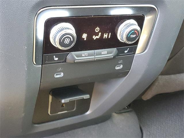 Photo of 2022 White Frost Tri-Coat GMC Yukon