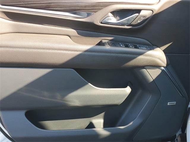 Photo of 2022 White Frost Tri-Coat GMC Yukon