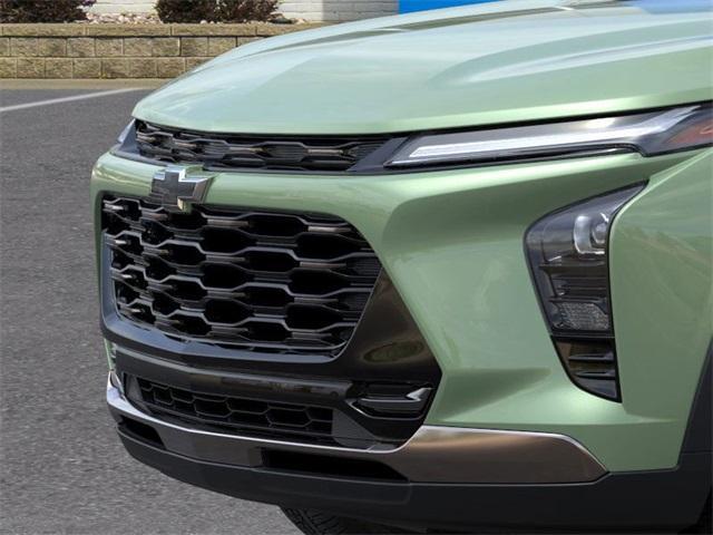 Photo of 2025 Green Chevrolet Trax