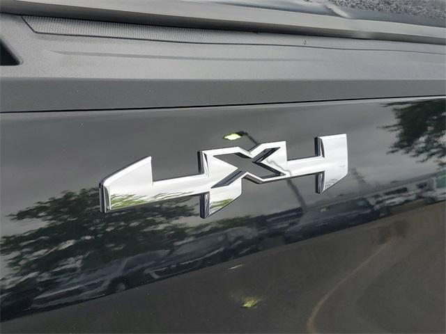 Photo of 2020 Onyx Black GMC Sierra 1500