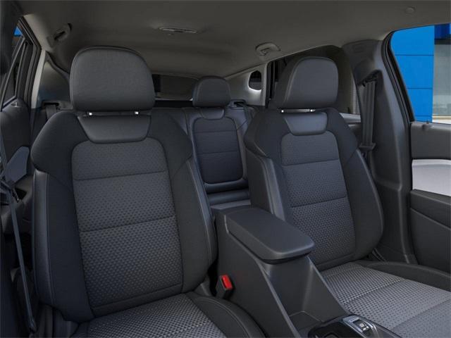 Photo of 2025 Summit White Chevrolet Trax