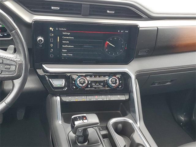 Photo of 2022 White Frost Tri-Coat GMC Sierra 1500