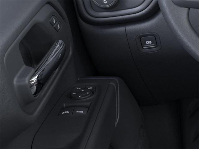 Photo of 2025 Summit White GMC Sierra 2500