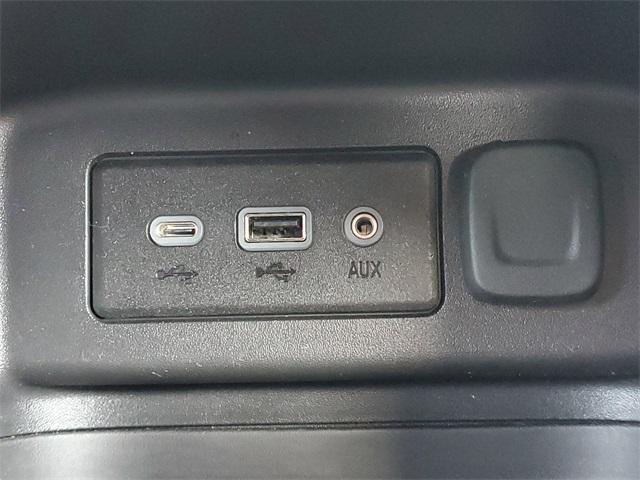 Photo of 2024 Mosaic Black Metallic Chevrolet Equinox