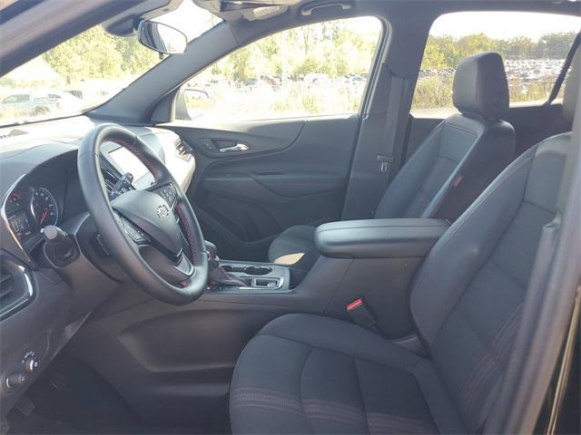 Photo of 2024 Mosaic Black Metallic Chevrolet Equinox