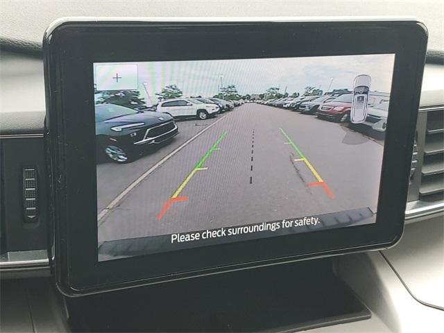 Photo of 2022 Black Metallic Ford Explorer