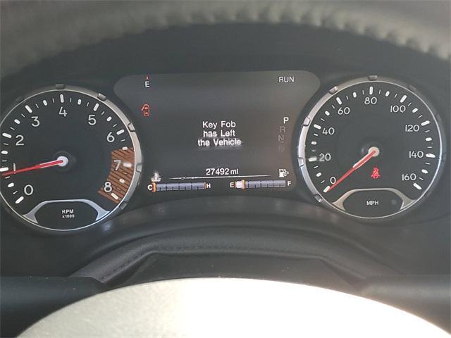 Photo of 2022 Alpine White Clearcoat Jeep Renegade