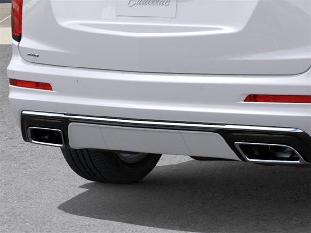 Photo of 2025 Crystal White Tri-Coat Cadillac XT6