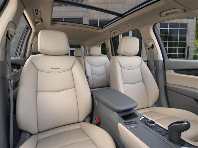 Photo of 2025 Crystal White Tri-Coat Cadillac XT6