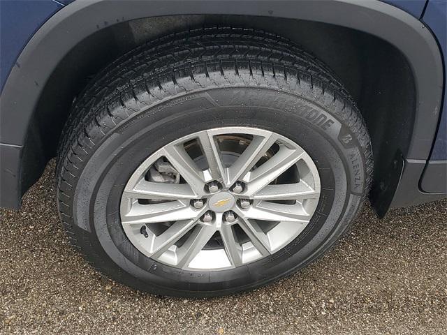 Photo of 2023 Northsky Blue Metallic Chevrolet Traverse