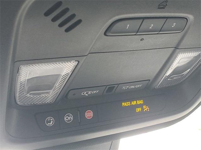 Photo of 2023 Northsky Blue Metallic Chevrolet Traverse