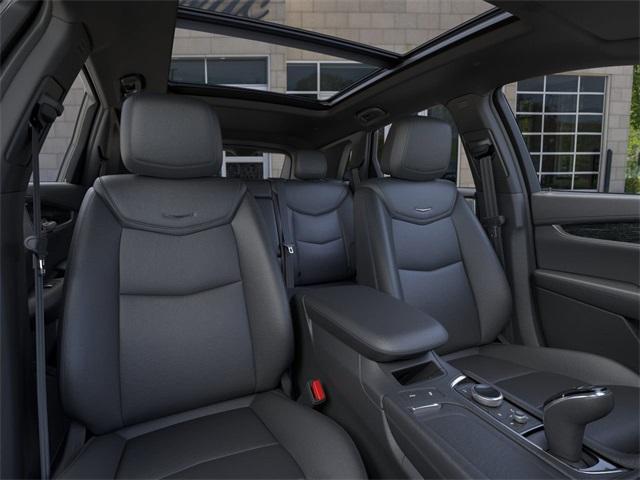 Photo of 2025 Crystal White Tri-Coat Cadillac XT5