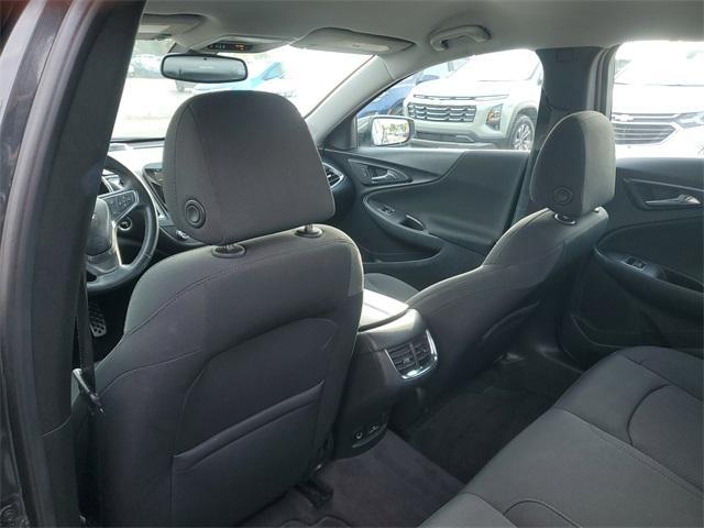 Photo of 2017 Nightfall Gray Metallic Chevrolet Malibu