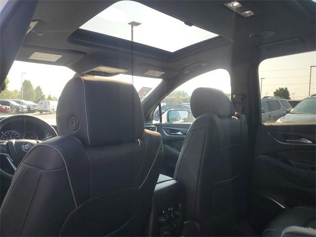 Photo of 2022 White Frost Tri-Coat Buick Enclave