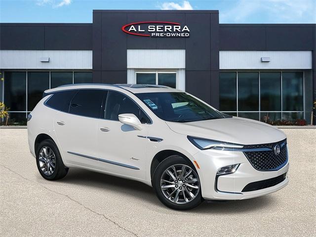 Photo of 2022 White Frost Tri-Coat Buick Enclave