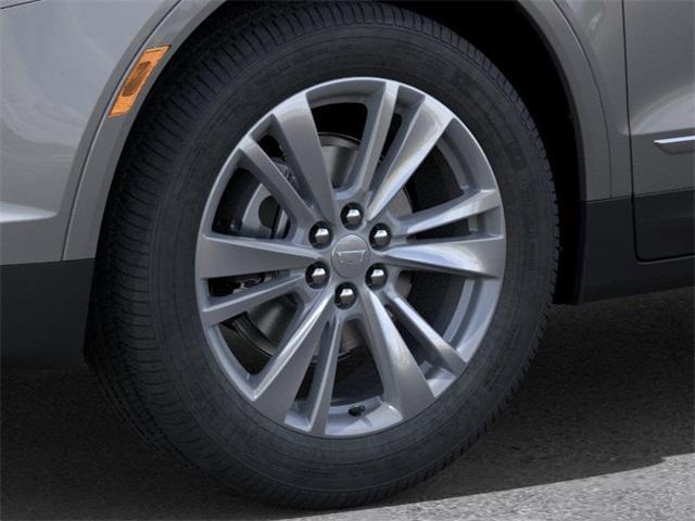 Photo of 2025 Silver Metallic Cadillac XT5