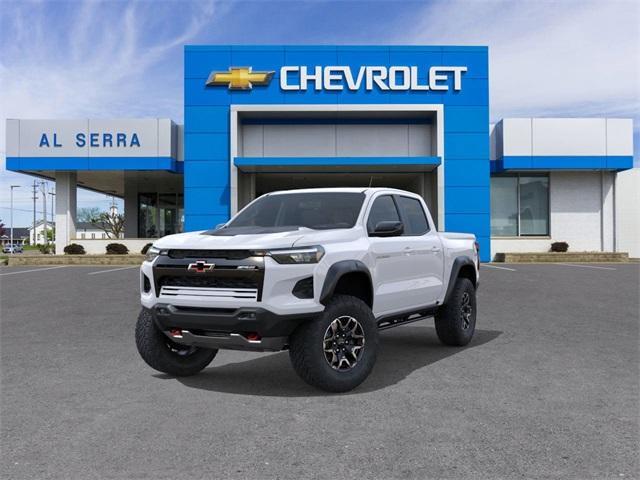 Photo of 2025 Summit White Chevrolet Colorado