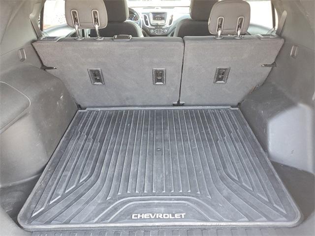 Photo of 2020 Mosaic Black Metallic Chevrolet Equinox