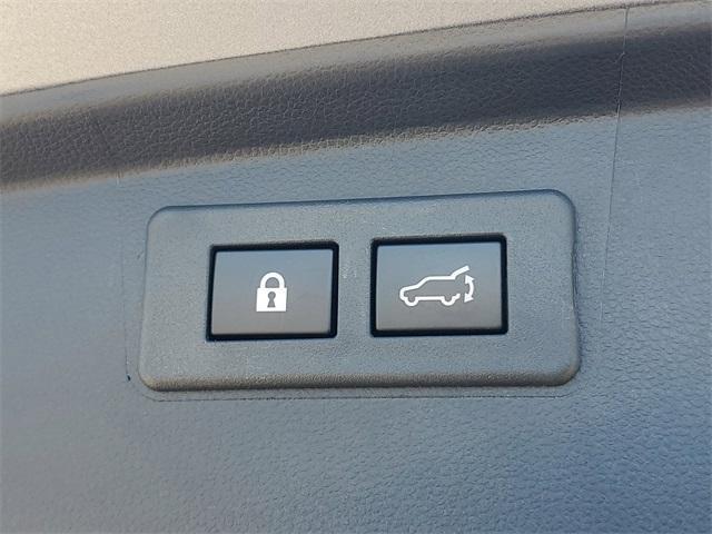 Photo of 2023 Ice Silver Metallic Subaru Outback