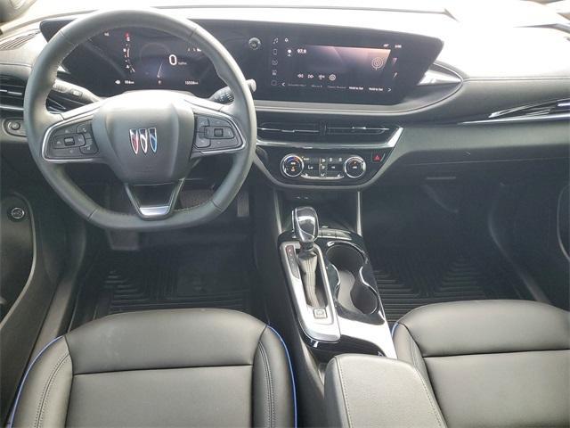 Photo of 2024 Summit White Buick Envista
