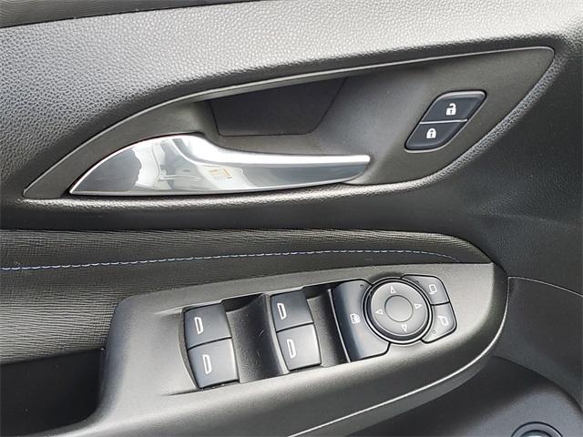 Photo of 2024 Summit White Buick Envista