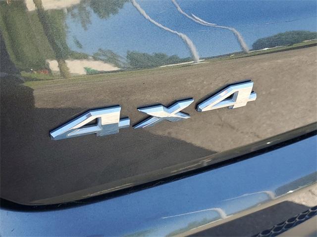 Photo of 2022 Granite Crystal Clearcoat Metallic Jeep Compass