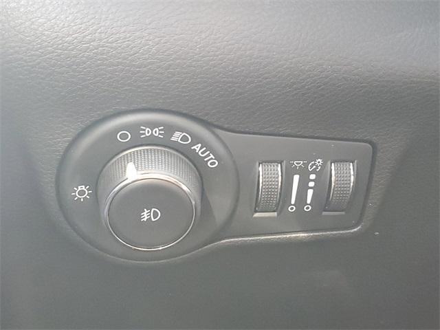Photo of 2022 Granite Crystal Clearcoat Metallic Jeep Compass