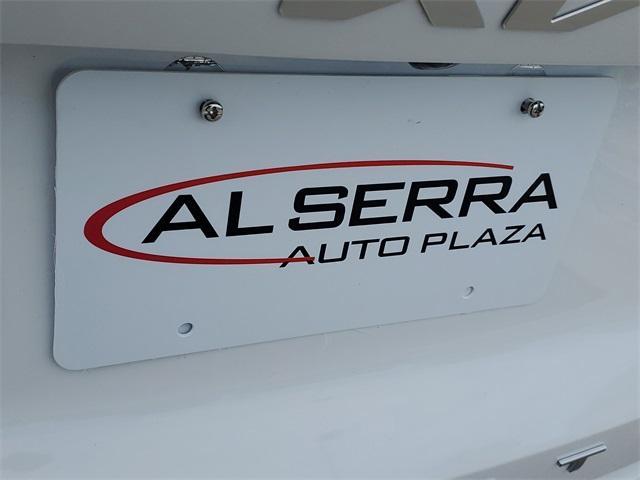 Photo of 2022 Glacial White Pearl Kia Sorento
