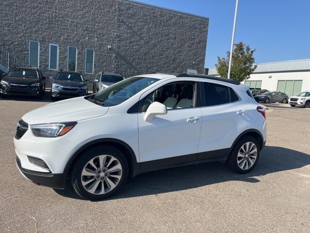 Photo of 2020 Summit White Buick Encore