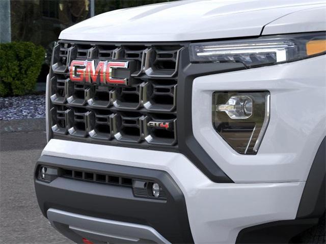 Photo of 2025 Summit White GMC Canyon