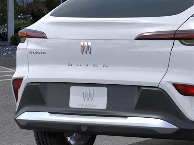 Photo of 2025 Summit White Buick Envista