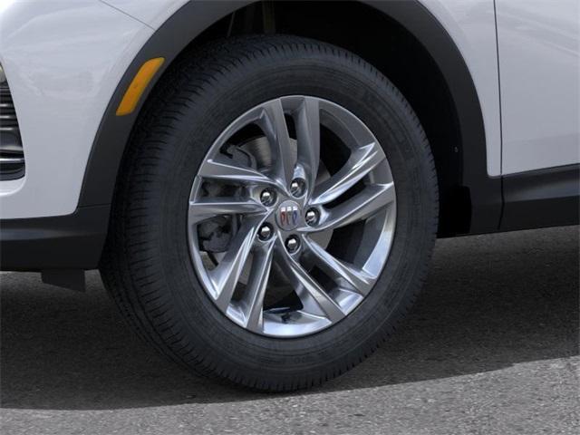 Photo of 2025 Summit White Buick Envista